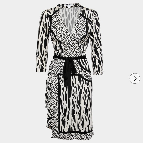 Diane Von Furstenberg Dresses & Skirts - Diane Von Furstenberg Black and White Patterned Wrap Midi Dress